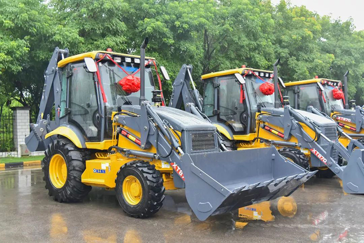 XCMG Official 3 ton multifunctional backhoe loader XT870 Chinese small back hoe loader for sale